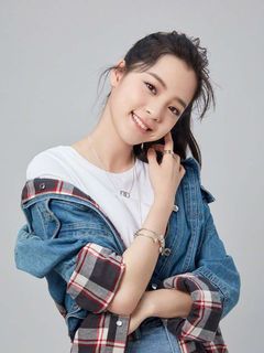 Ouyang Nana (歐陽娜娜)